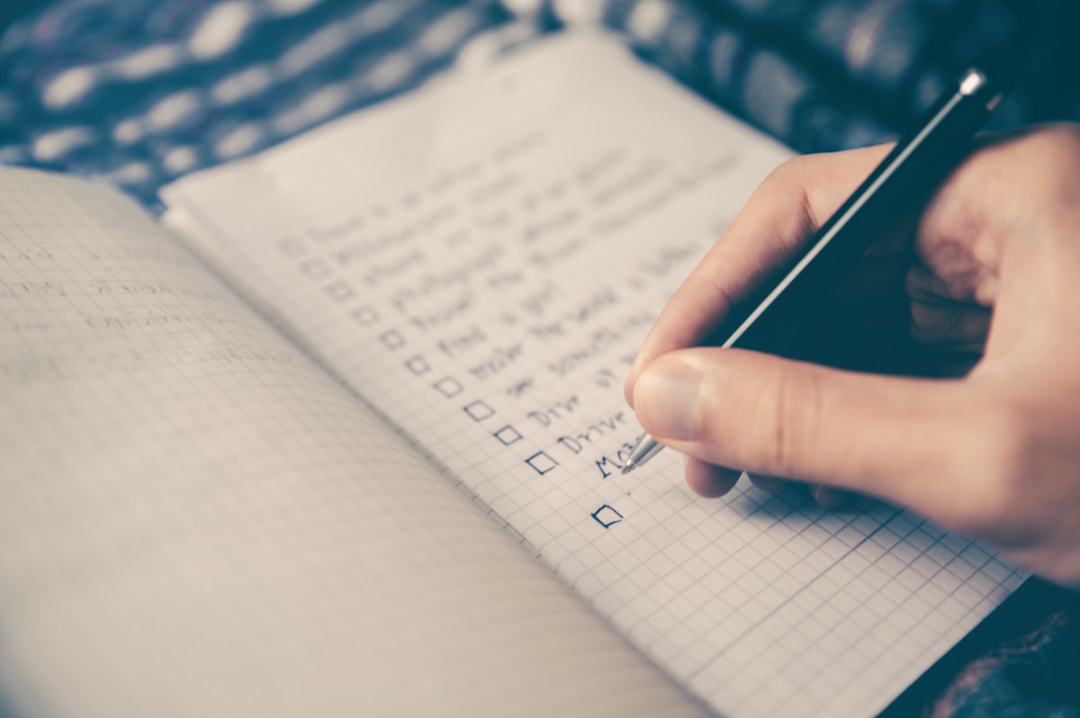 Todoist vs Things 3 task manager comparison 2026 — personal productivity and GTD tools